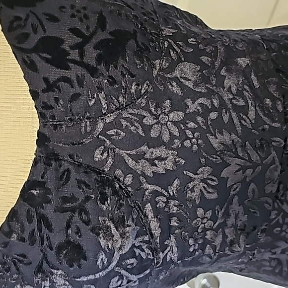 House of Harlow purple velvet floral Burn Out fabric Side zipper Baby Doll Small - Picture 2 of 10